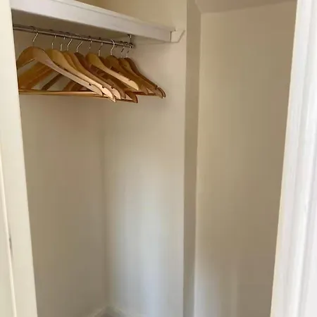 Idyllic Sleeps 4 Pet Friendly 度假居 *