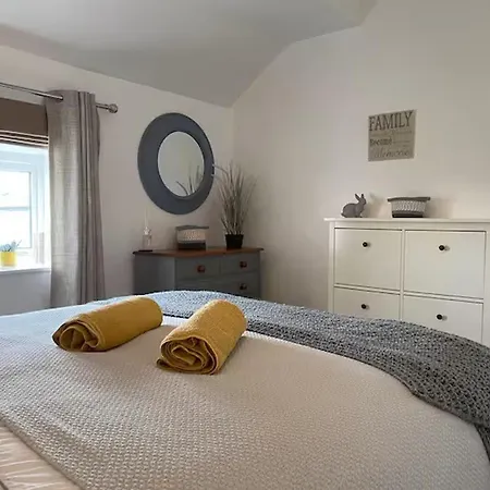 Idyllic Sleeps 4 Pet Friendly